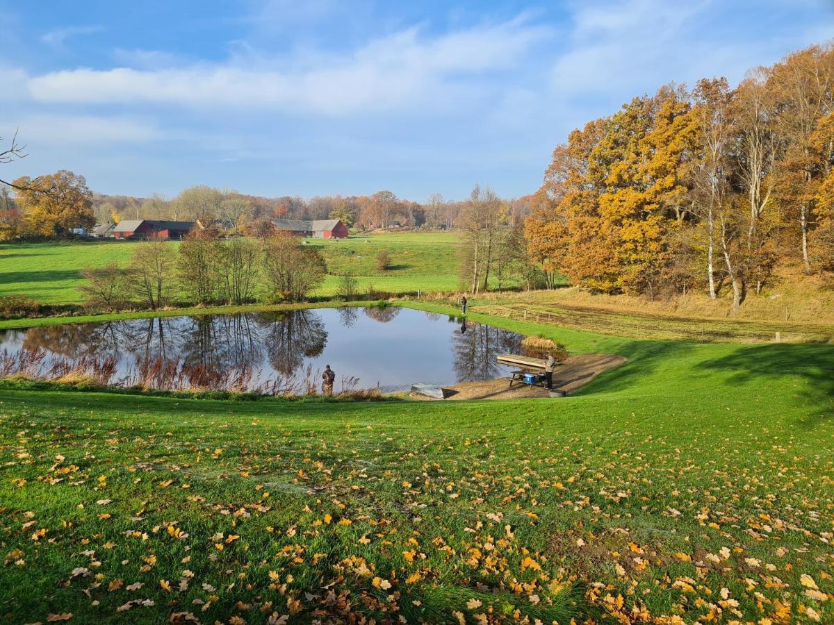 Byskolansvandrarhem Bronnestad ภายนอก รูปภาพ