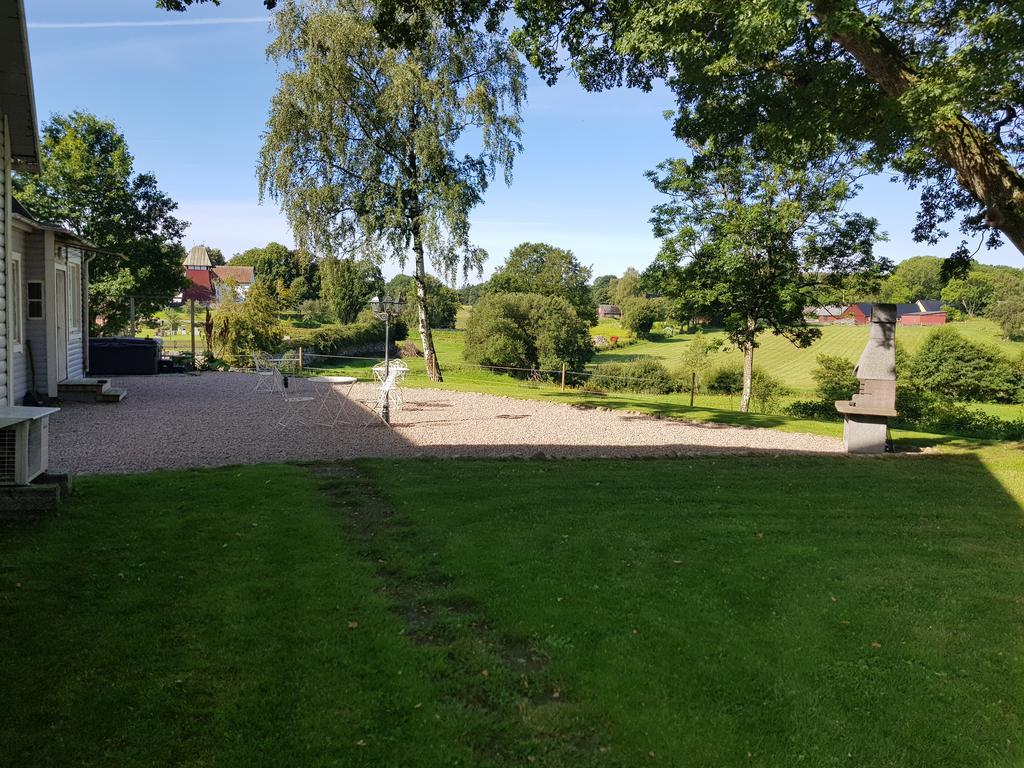 Byskolansvandrarhem Bronnestad ภายนอก รูปภาพ