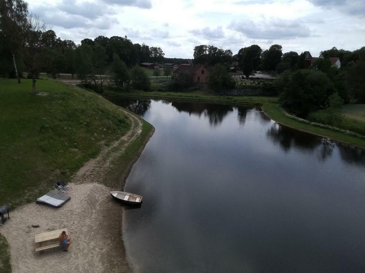 Byskolansvandrarhem Bronnestad ภายนอก รูปภาพ
